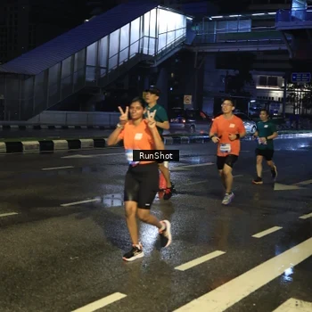 Runner Photo 7885563