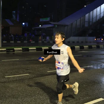 Runner Photo 7885567