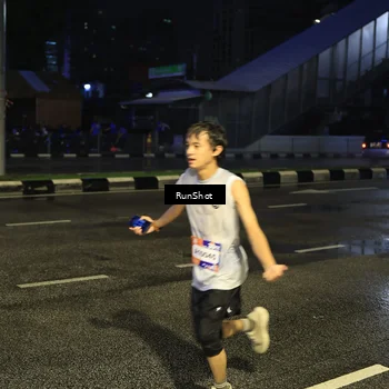 Runner Photo 7885571