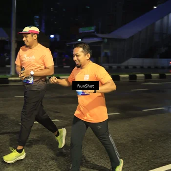 Runner Photo 7885574