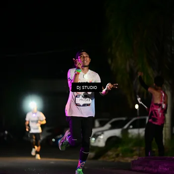 Runner Photo 7885579