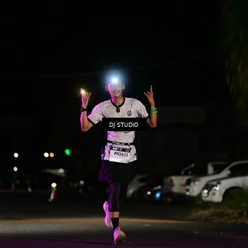 Runner Photo 7885592