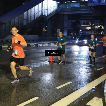 Runner Photo 7885622