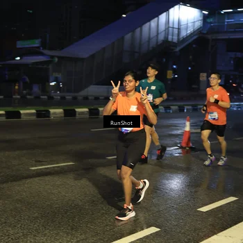 Runner Photo 7885624
