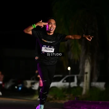 Runner Photo 7885633