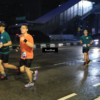 Runner Photo 7885643