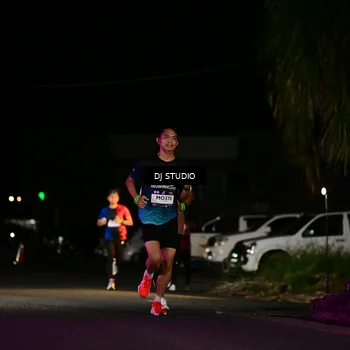 Runner Photo 7885646
