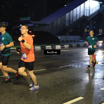 Runner Photo 7885649