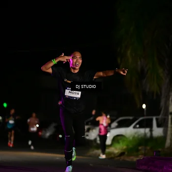 Runner Photo 7885654