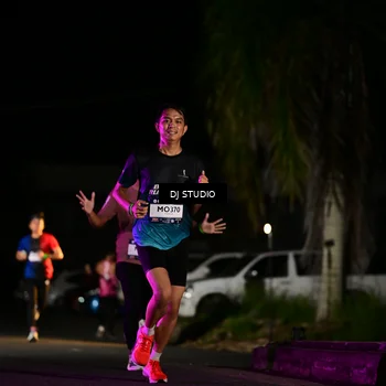 Runner Photo 7885655