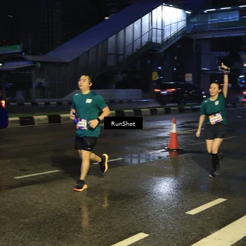 Runner Photo 7885663