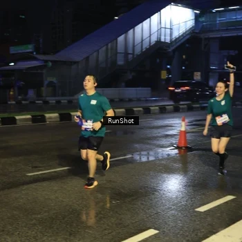 Runner Photo 7885665