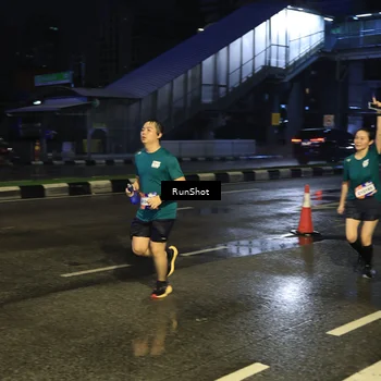 Runner Photo 7885666