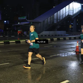 Runner Photo 7885685