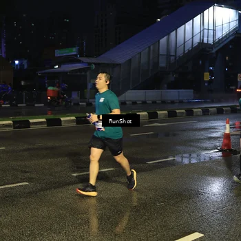 Runner Photo 7885686