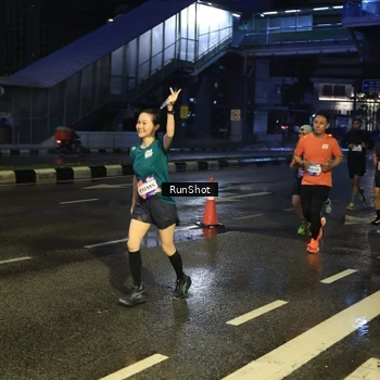 Runner Photo 7885691