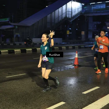 Runner Photo 7885711