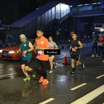 Runner Photo 7885753