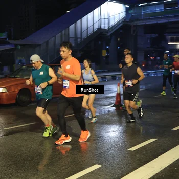 Runner Photo 7885763