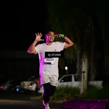 Runner Photo 7885765