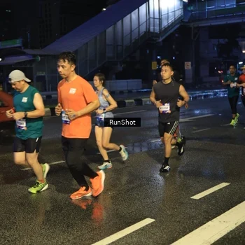 Runner Photo 7885769