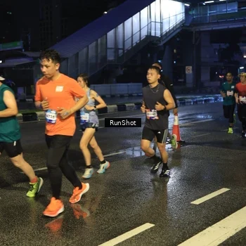 Runner Photo 7885777