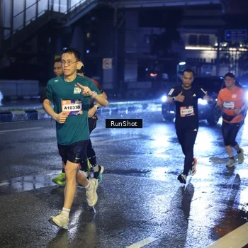 Runner Photo 7885811