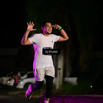 Runner Photo 7885816