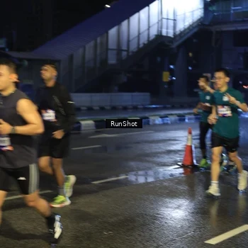 Runner Photo 7885817
