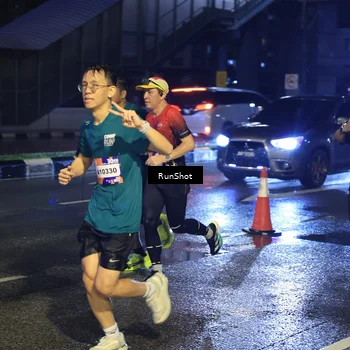 Runner Photo 7885833