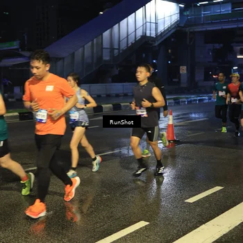 Runner Photo 7885842