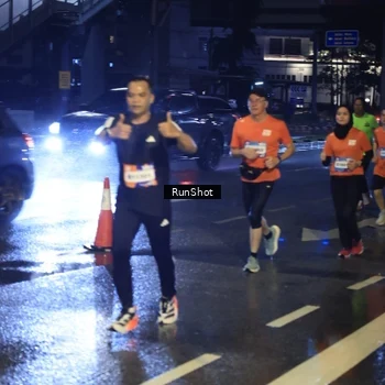 Runner Photo 7885846