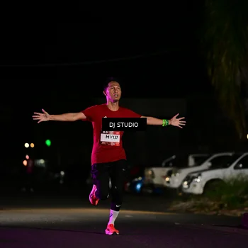 Runner Photo 7885851