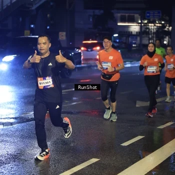 Runner Photo 7885852