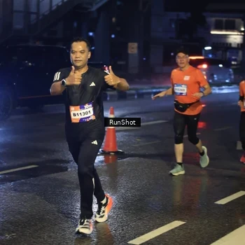 Runner Photo 7885853