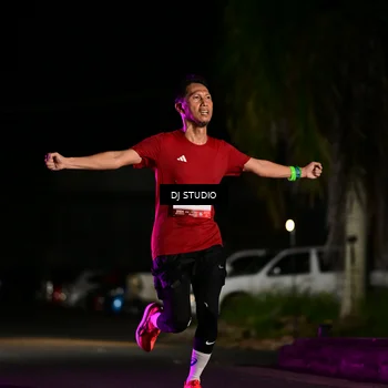 Runner Photo 7885865