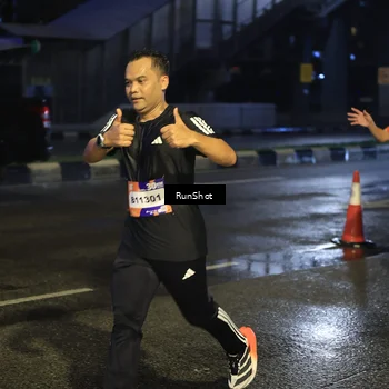 Runner Photo 7885870