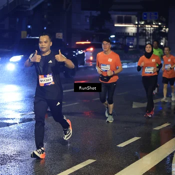 Runner Photo 7885874
