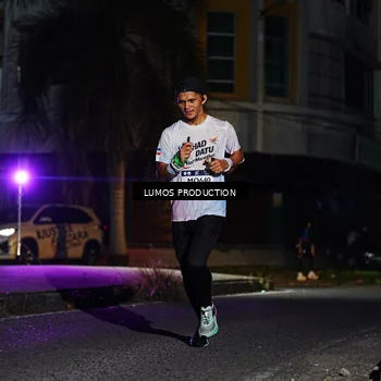 Runner Photo 7885875