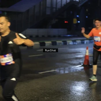 Runner Photo 7885879