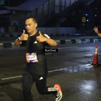 Runner Photo 7885880