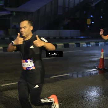 Runner Photo 7885883