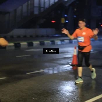 Runner Photo 7885897