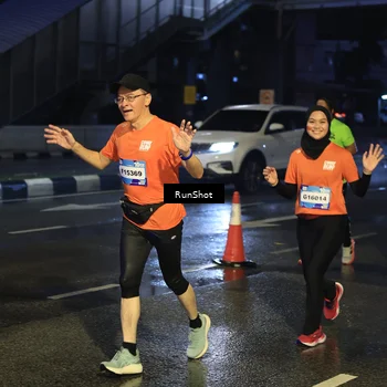 Runner Photo 7885912