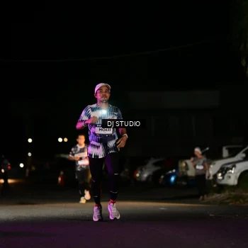 Runner Photo 7885936