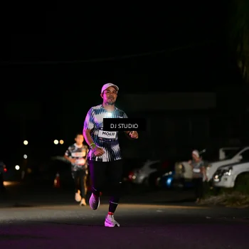 Runner Photo 7885942