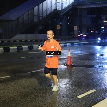 Runner Photo 7885980