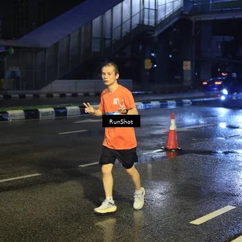 Runner Photo 7885986