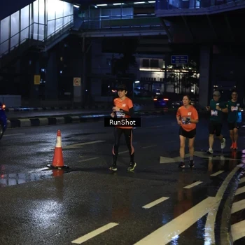 Runner Photo 7886000