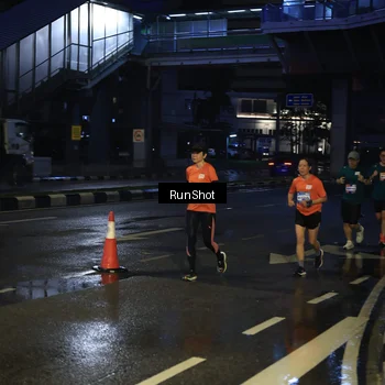 Runner Photo 7886003